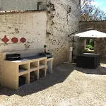 בית נופש Le Du Bois De Sanzay *