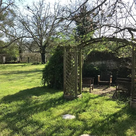 Le Du Bois De Sanzay
