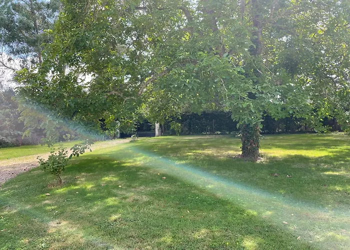 Le Du Bois De Sanzay Сasa de vacaciones *